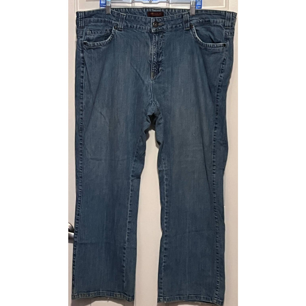 Lee Women's One True Fit Jeans Lower on the‎ Waist Size 26W/M 29" Inseam x 21"